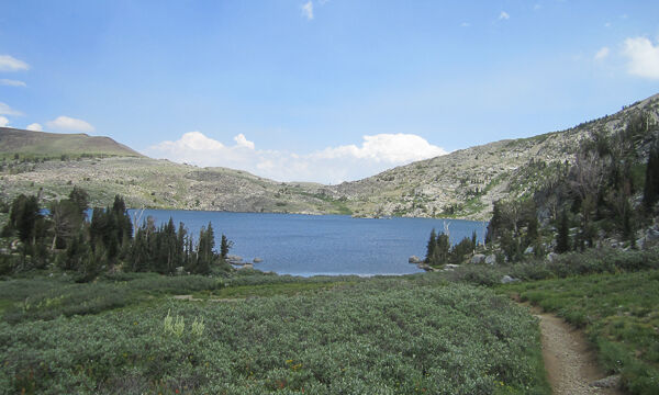 Looking back to Lake Winnemucca from Round Top trail Lake Winnemucca to Round Top Lake