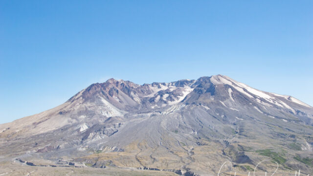 View of the crater - note the new lava dome forming inside the crater Mount St. Helens