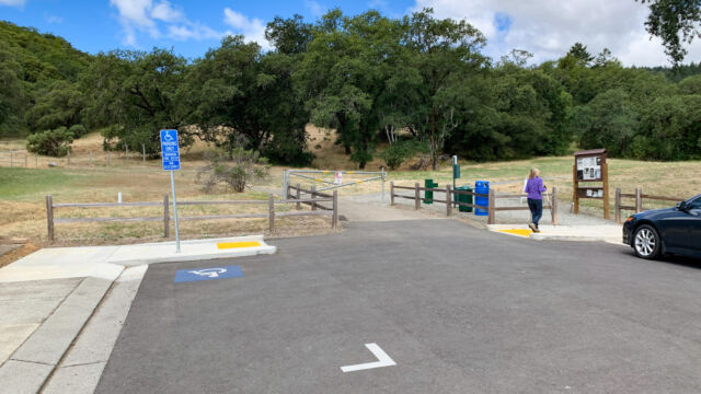 trailhead/parking Clover Springs Preserve trailhead/parking