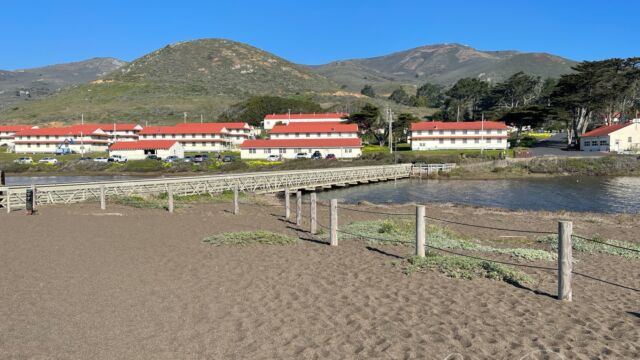 Rodeo beach, bridge across the lagoon